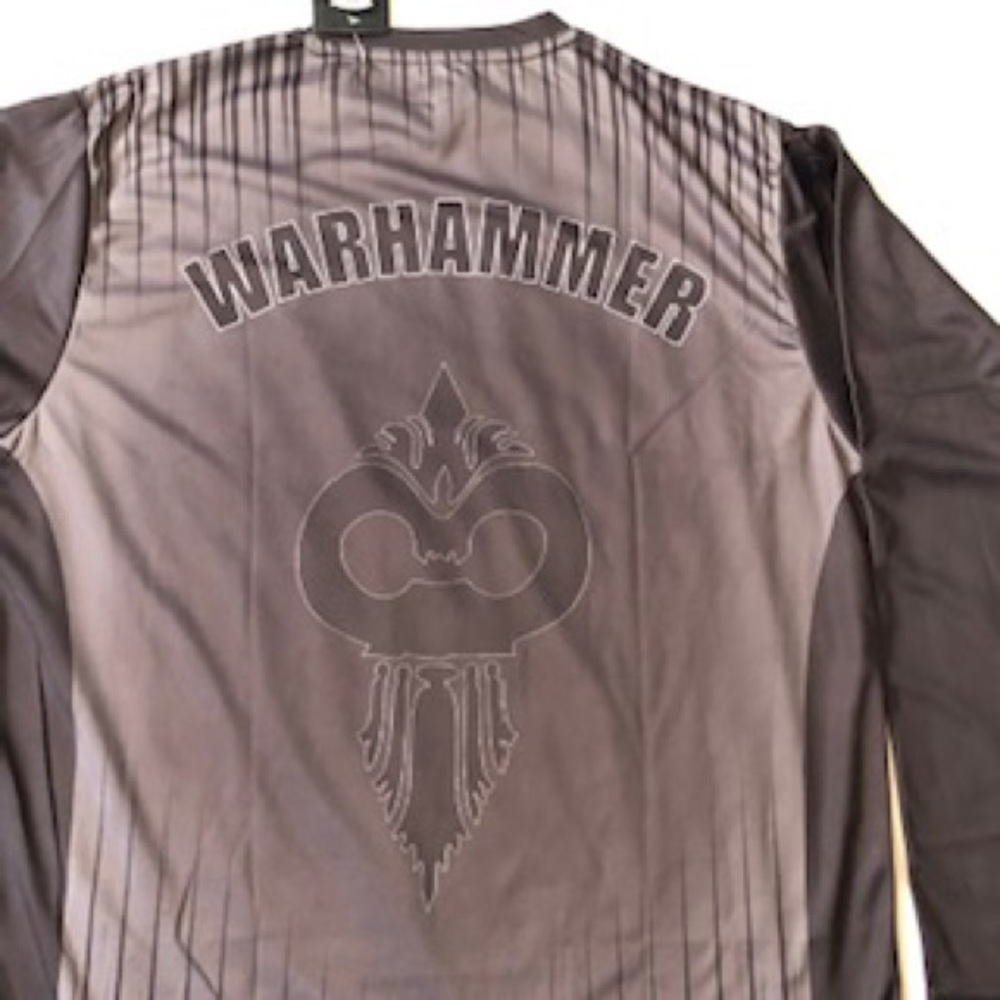 Warhammer black and gray long sleeve t-shirt